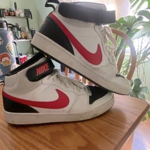 Mid nike big kid shoe